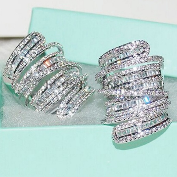 💎❤ONLY 1 LEFT! Elegant Spiral Design. - Picture 7 of 7